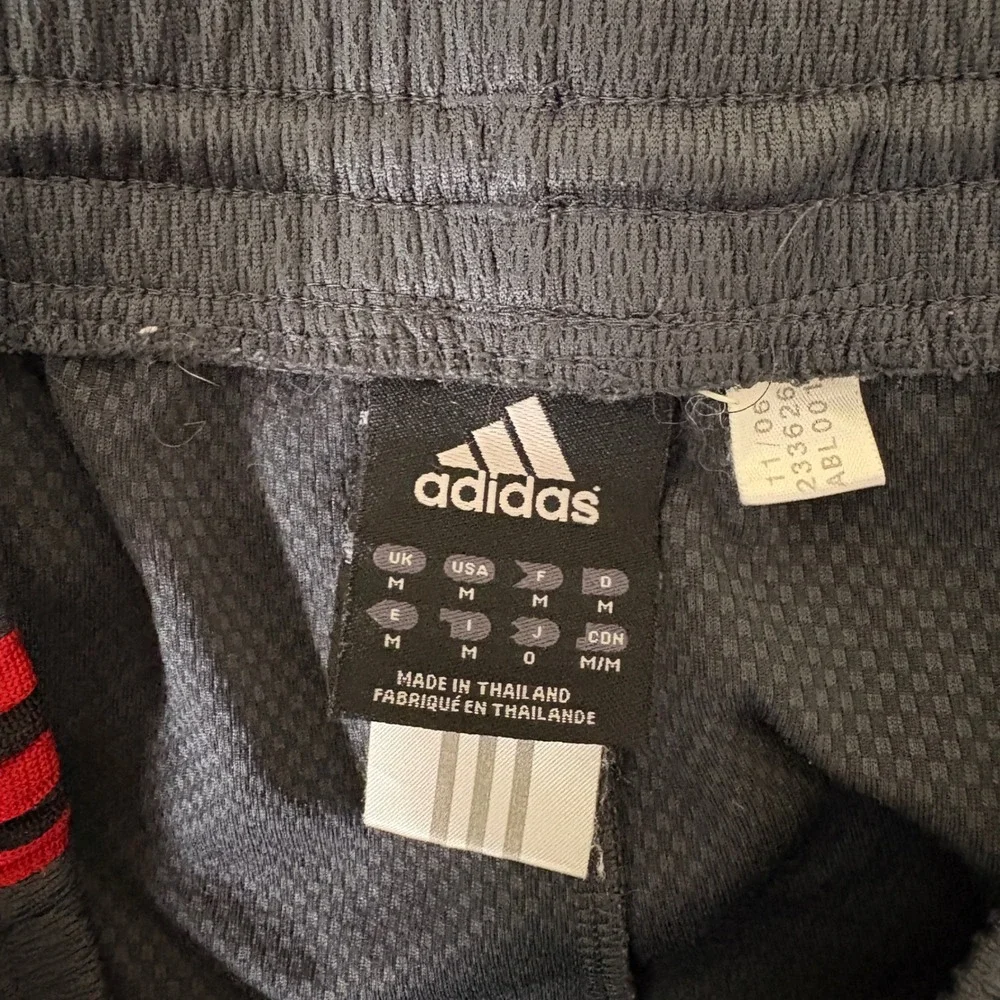 Adidas Mens Basketball Shorts Gray Red Black Side Stripes ABL001 Size Medium